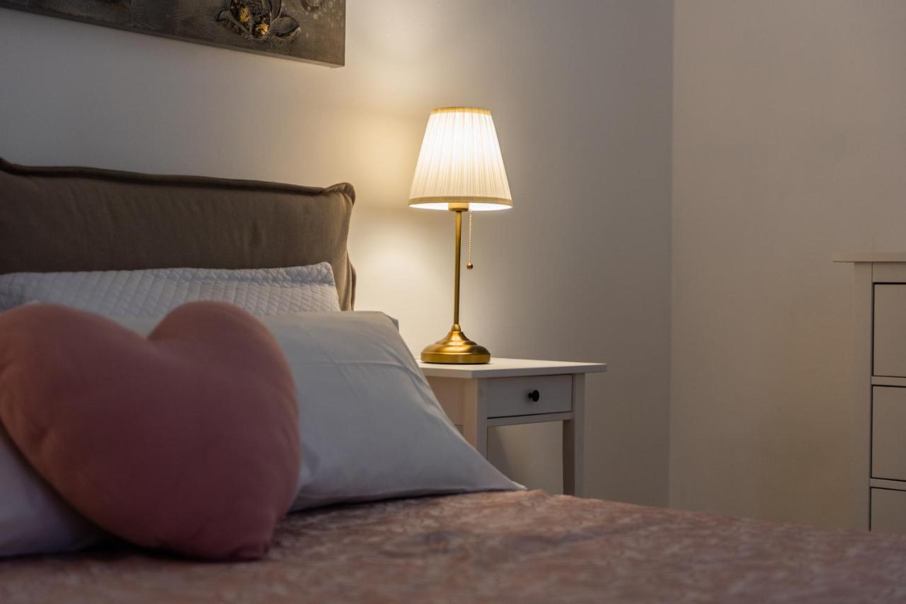 Casa Donna Gina - Puglia Mia Apartments โมโนโปลี ภายนอก รูปภาพ